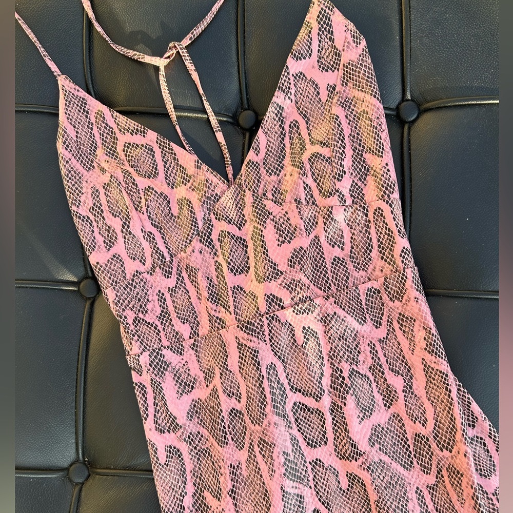 Pink dress snake print size M
